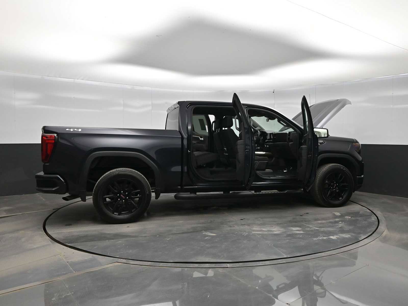 Used 2024 GMC Sierra 1500 Elevation image 43