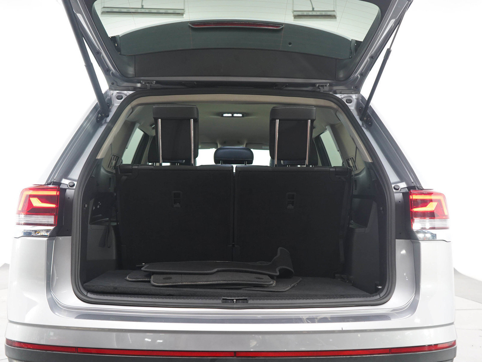 Used 2026 Volkswagen Atlas SE AWD/4WD image 18