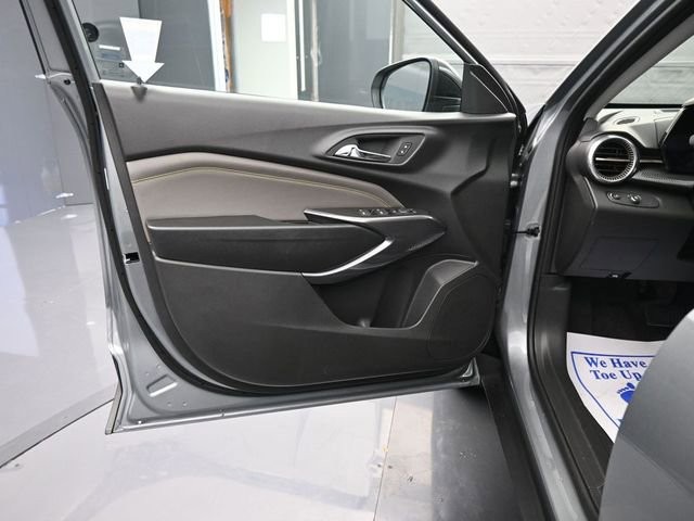 New 2026 Chevrolet Trax ACTIV w/ Sunroof Package image 10
