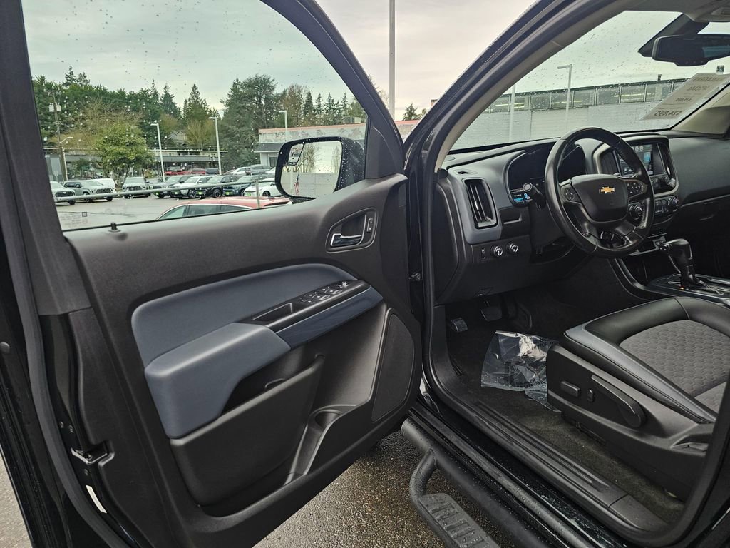 Used 2017 Chevrolet Colorado Z71 image 18