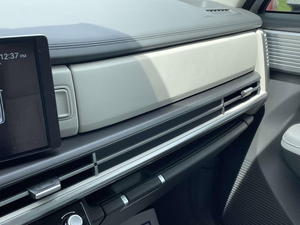 Used 2024 Hyundai Santa Fe SEL image 29