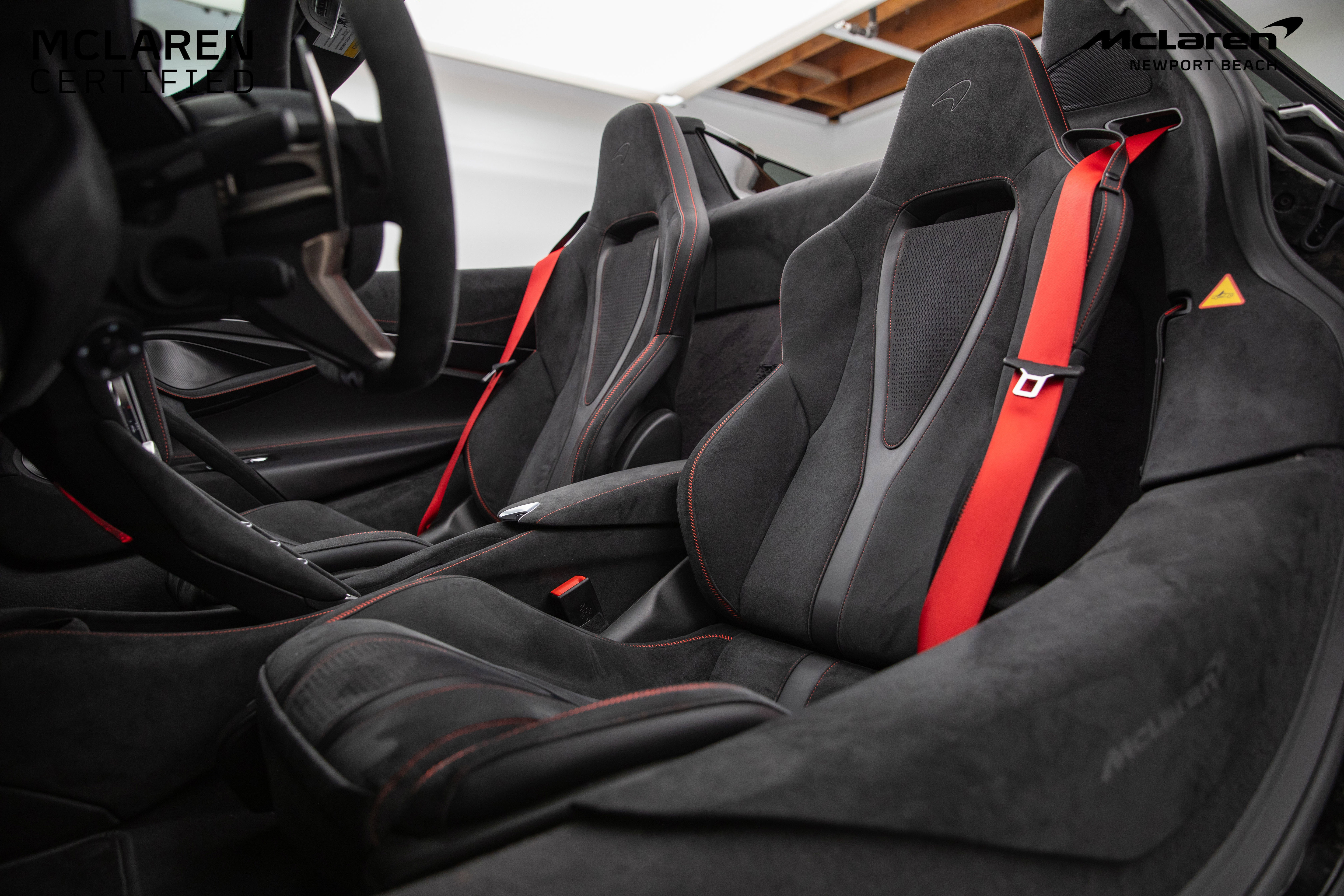 Used 2024 McLaren 750S Spider image 24