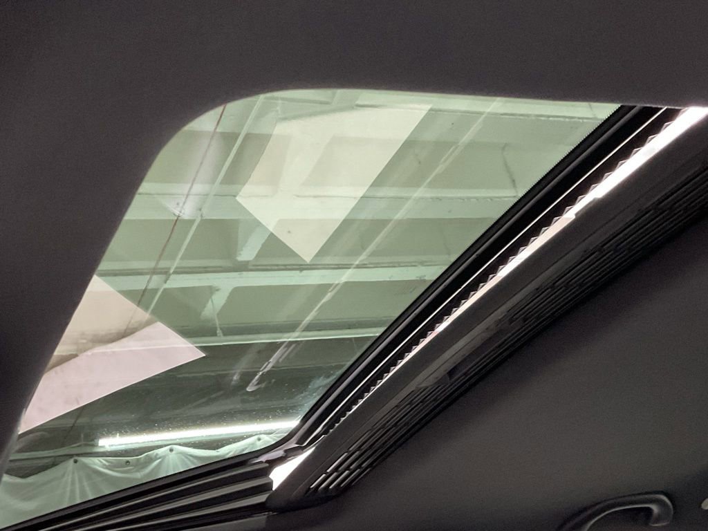 Used 2011 Volkswagen GTI Autobahn FWD image 18