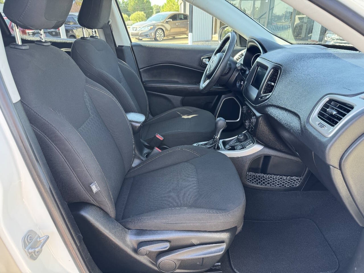 Used 2020 Jeep Compass Sport AWD/4WD image 20