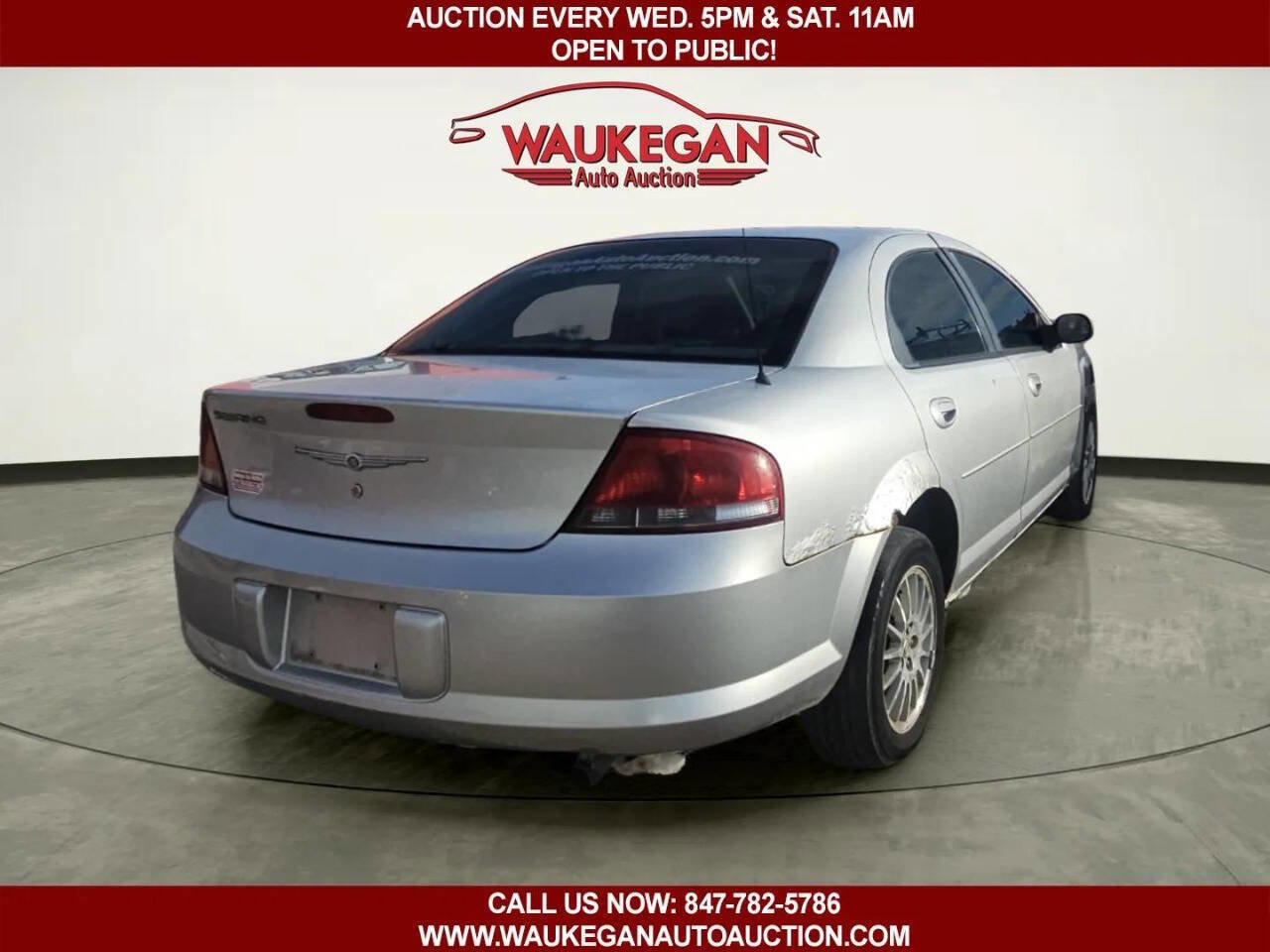Used 2005 Chrysler Sebring Sedan image 4