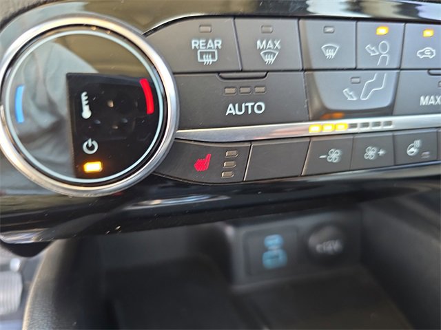 Used 2022 Ford Escape Titanium w/ Titanium Elite Package image 19