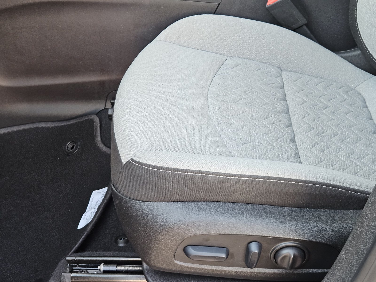 Certified 2024 Chevrolet Equinox LT FWD image 31