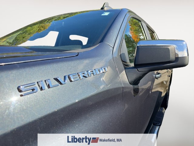 Used 2020 Chevrolet Silverado 1500 LT AWD/4WD image 2