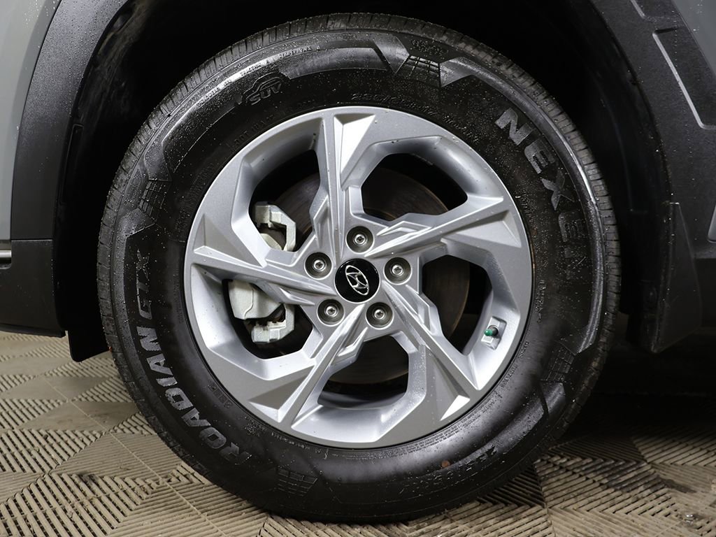 Used 2024 Hyundai Tucson SE AWD/4WD image 17