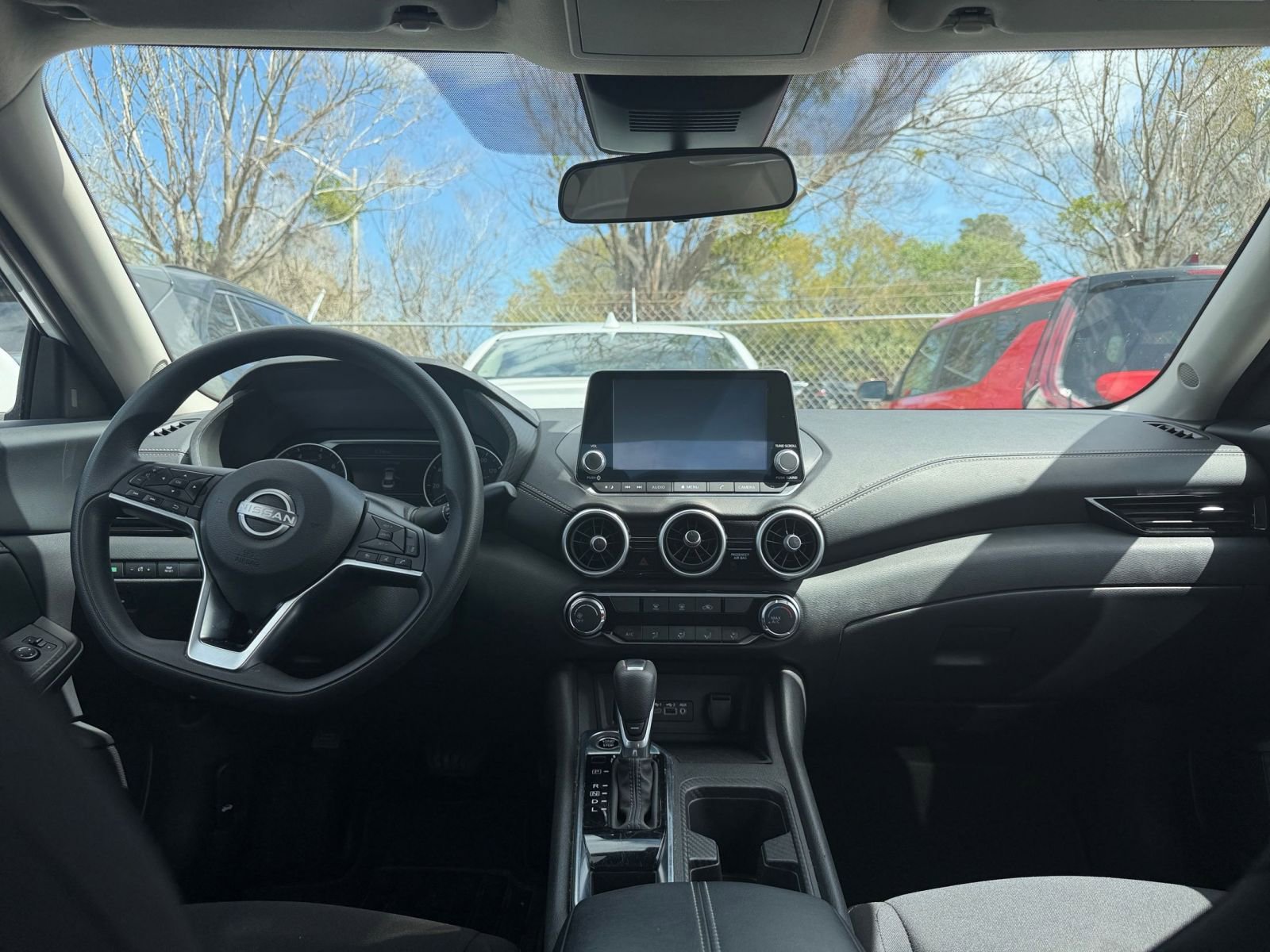 Used 2025 Nissan Sentra SV FWD image 31