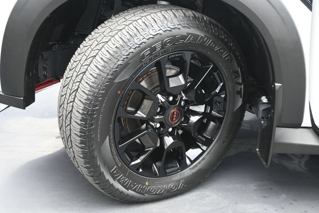 Used 2026 Nissan Armada PRO-4X AWD/4WD image 25