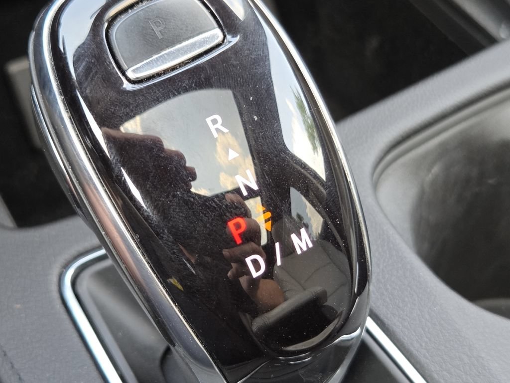 Used 2023 Cadillac XT4 Luxury w/ Driver Awareness Package FWD image 36