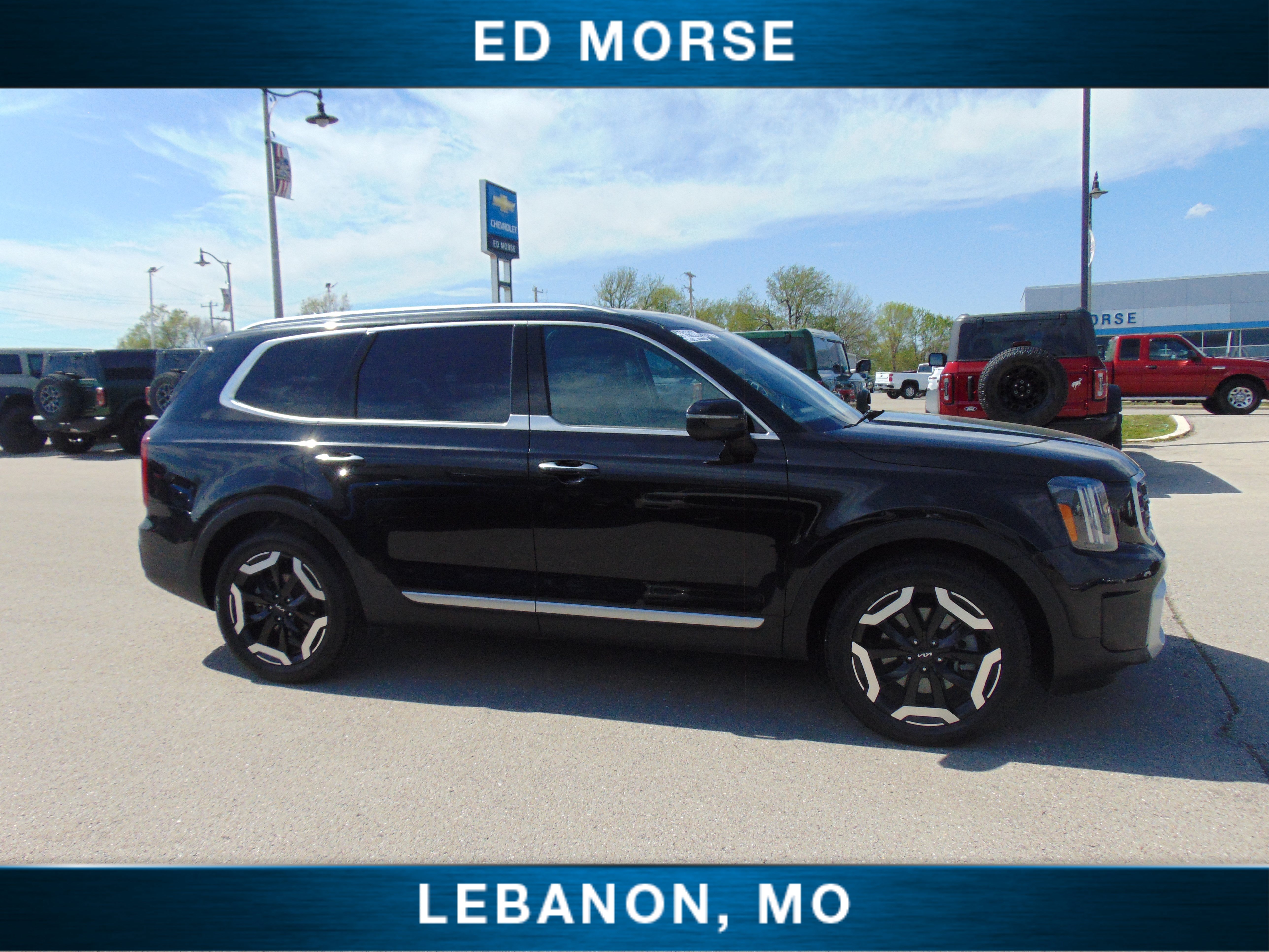 Used 2025 Kia Telluride S AWD/4WD image 5