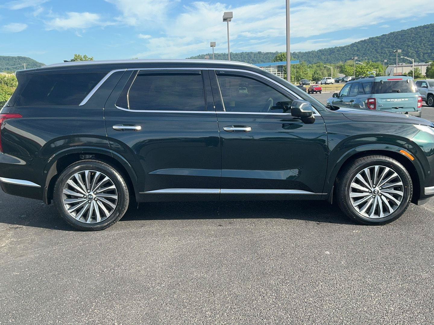 Used 2023 Hyundai Palisade Calligraphy AWD/4WD image 4