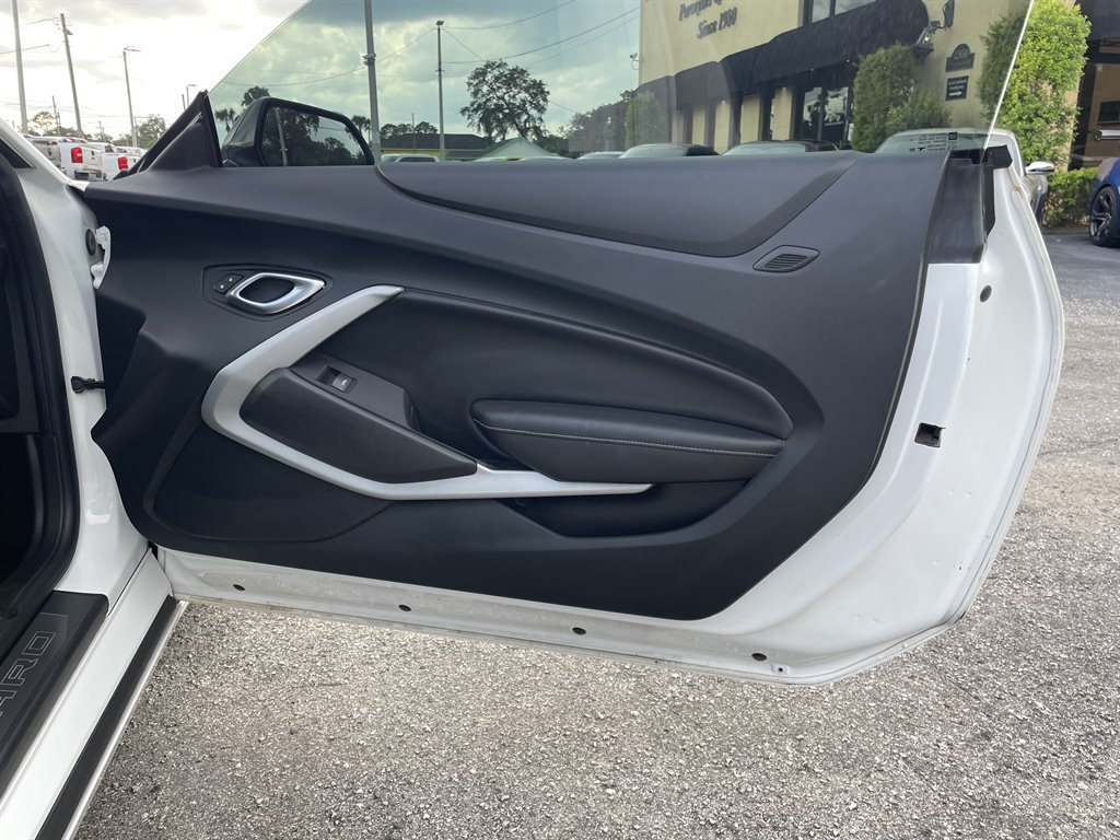 Used 2019 Chevrolet Camaro SS RWD image 35