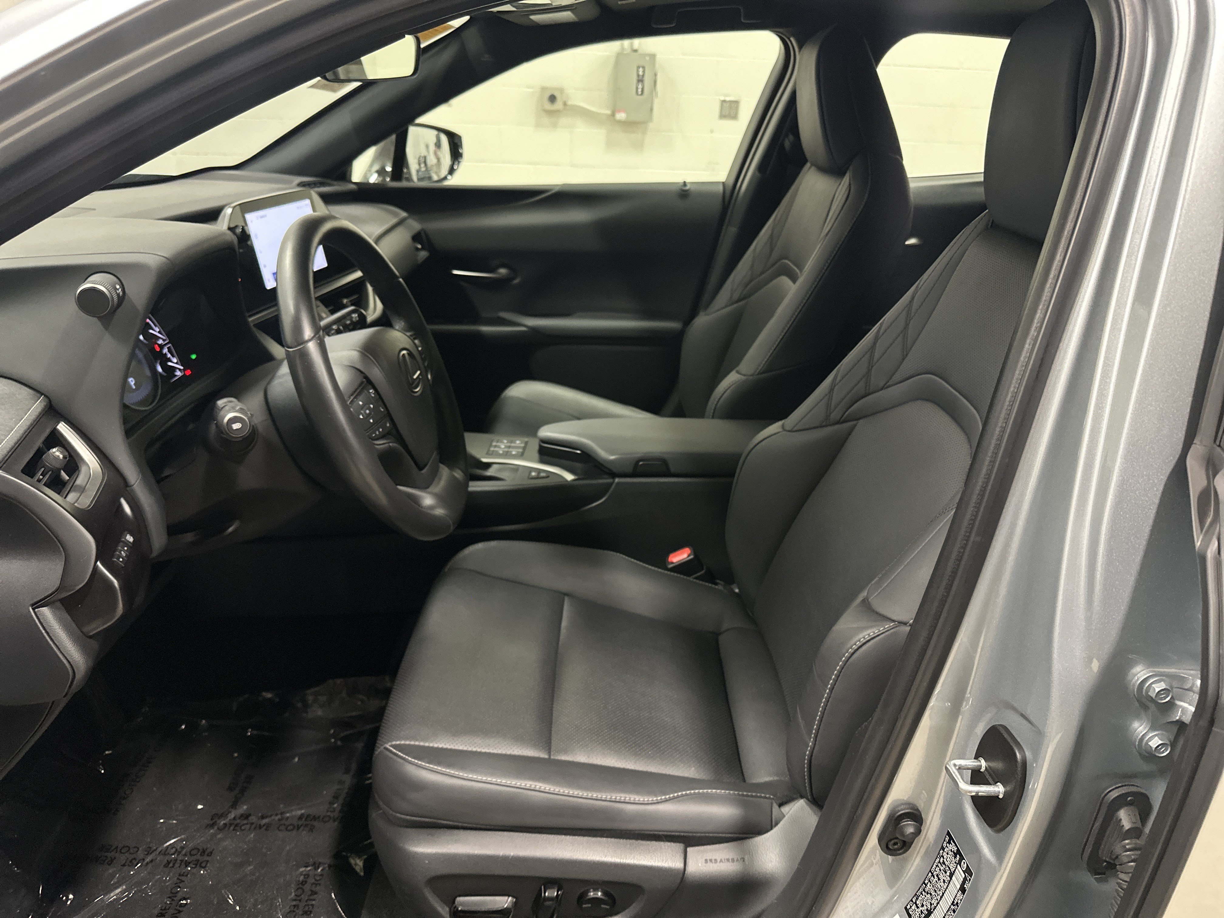 Certified 2023 Lexus UX 250h F Sport w/ Accessory Package (Z2) AWD/4WD image 16