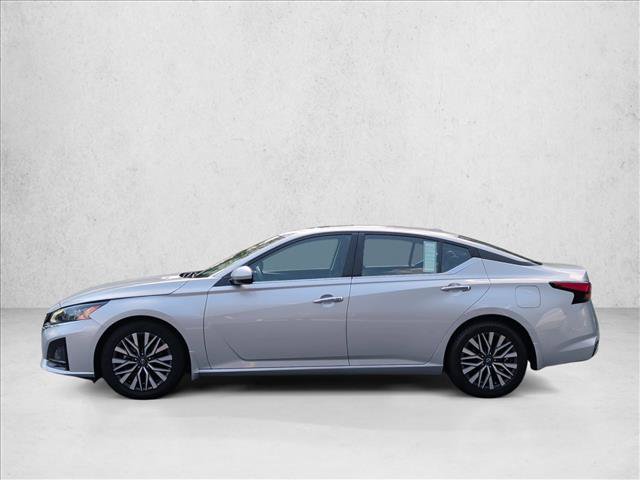 Used 2024 Nissan Altima 2.5 SV w/ SV Premium Package FWD image 8