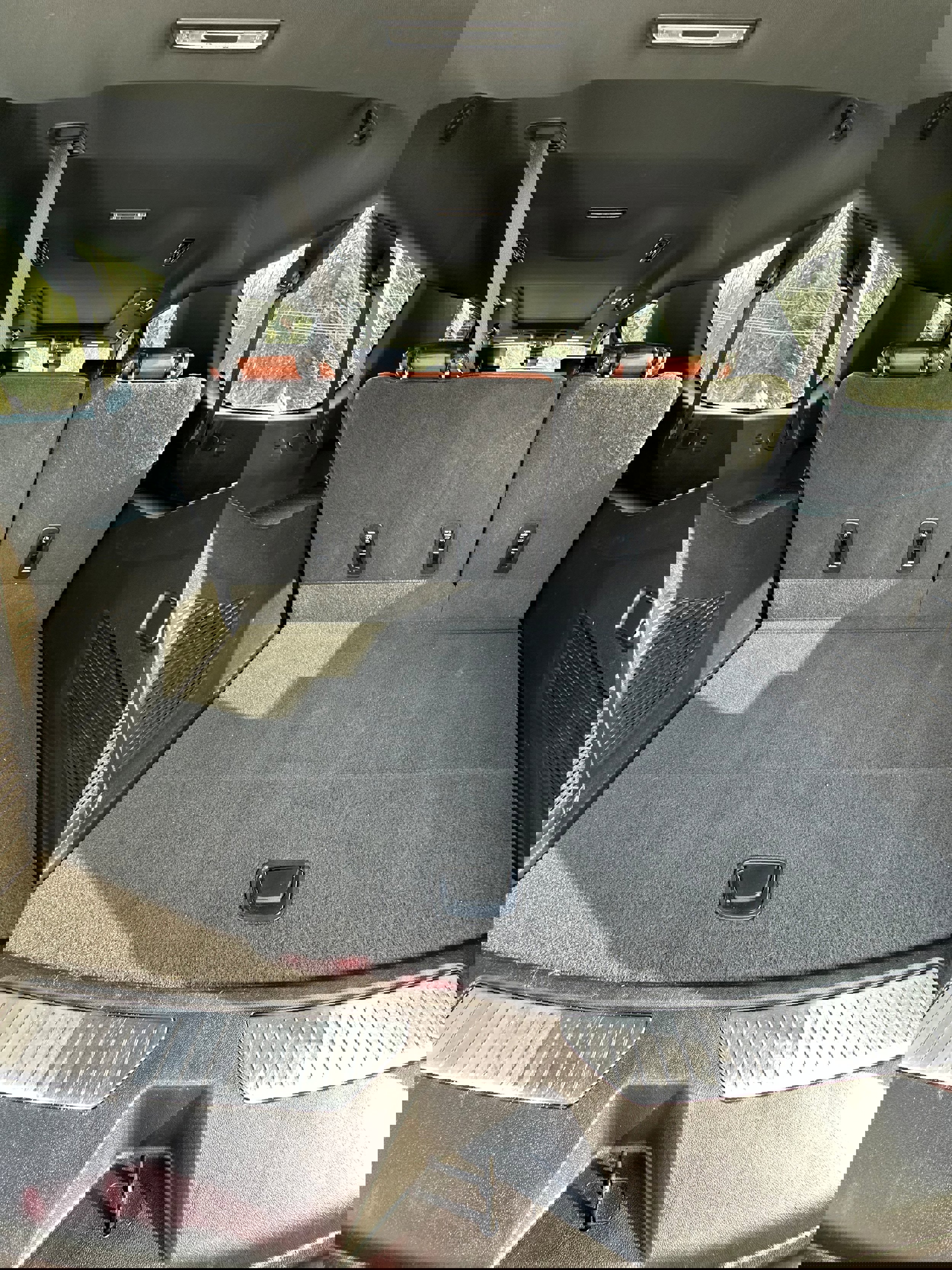 Used 2023 GMC Yukon XL Denali Ultimate AWD/4WD image 29