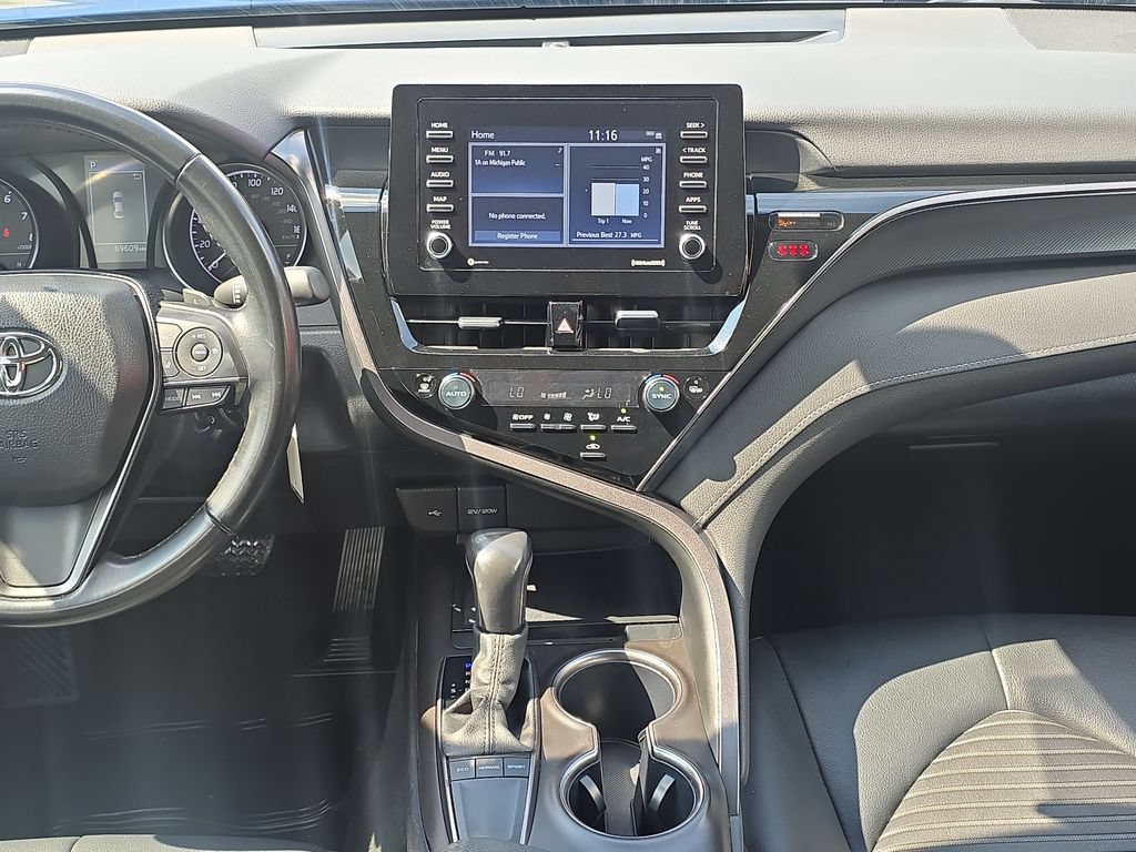 Used 2024 Toyota Camry SE FWD image 28