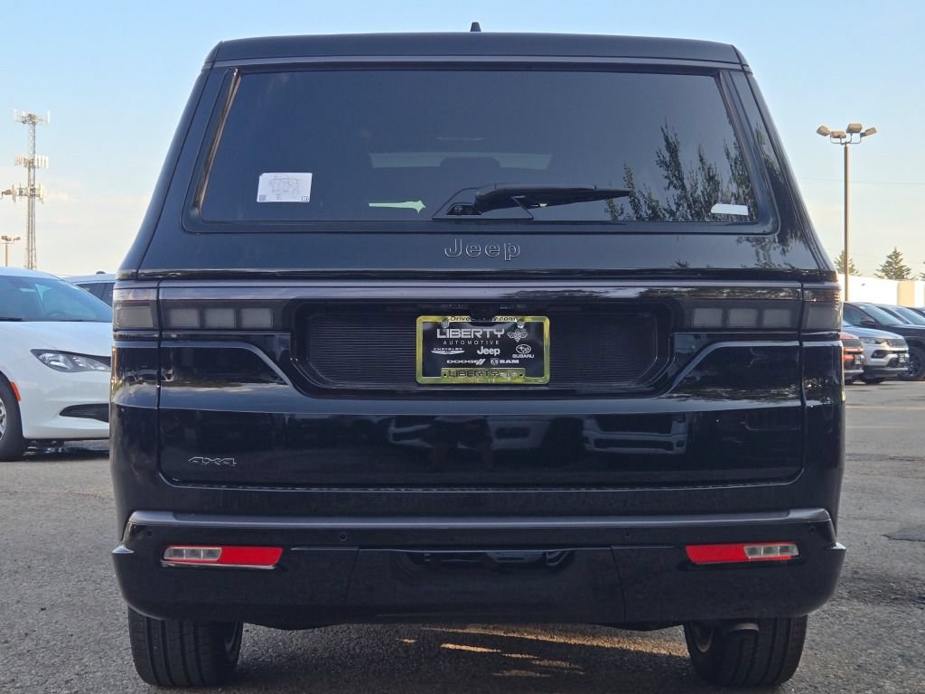 New 2026 Jeep Grand Wagoneer L Summit AWD/4WD image 16