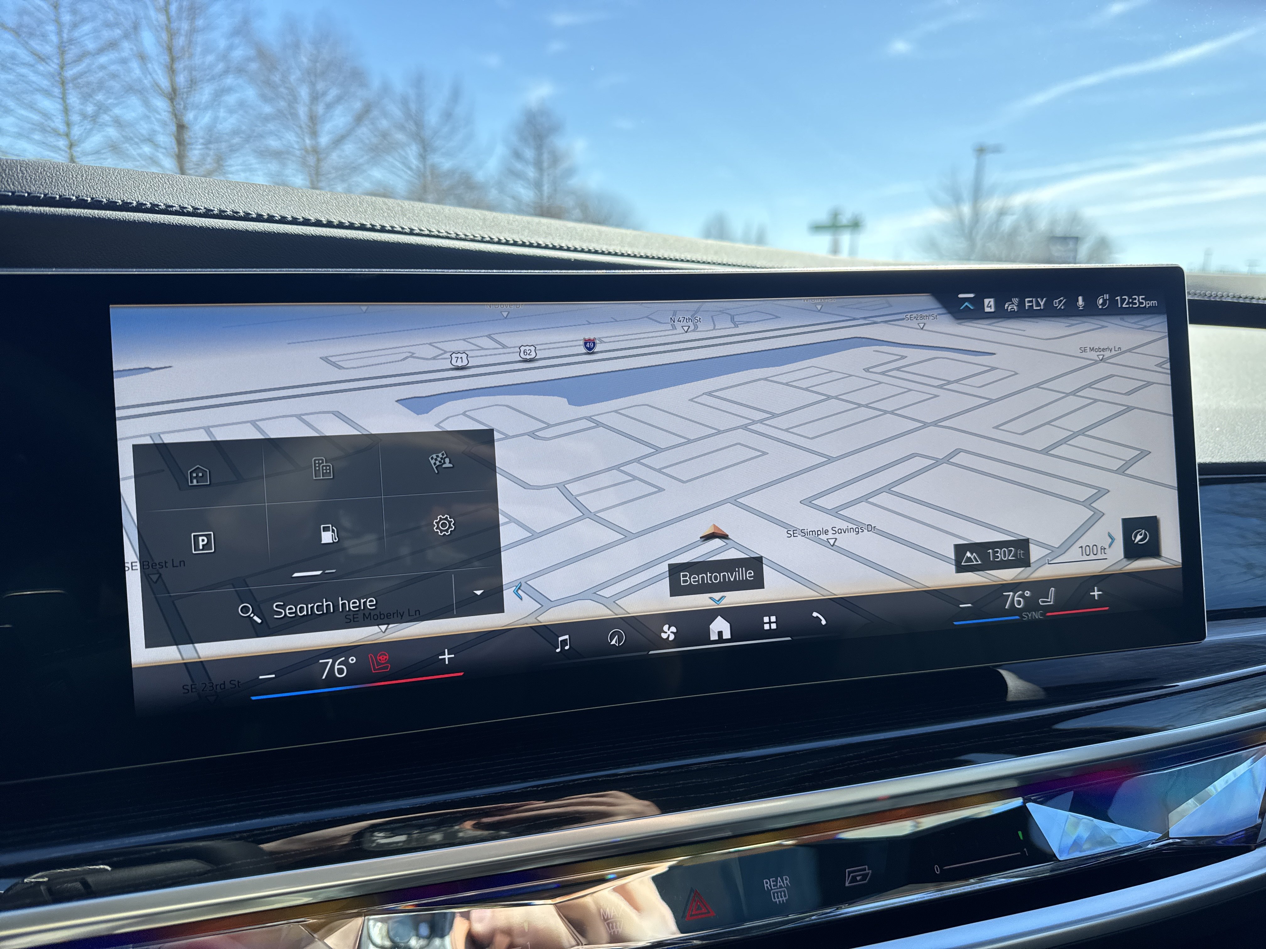New 2026 BMW 750e xDrive w/ Executive Package AWD/4WD image 15