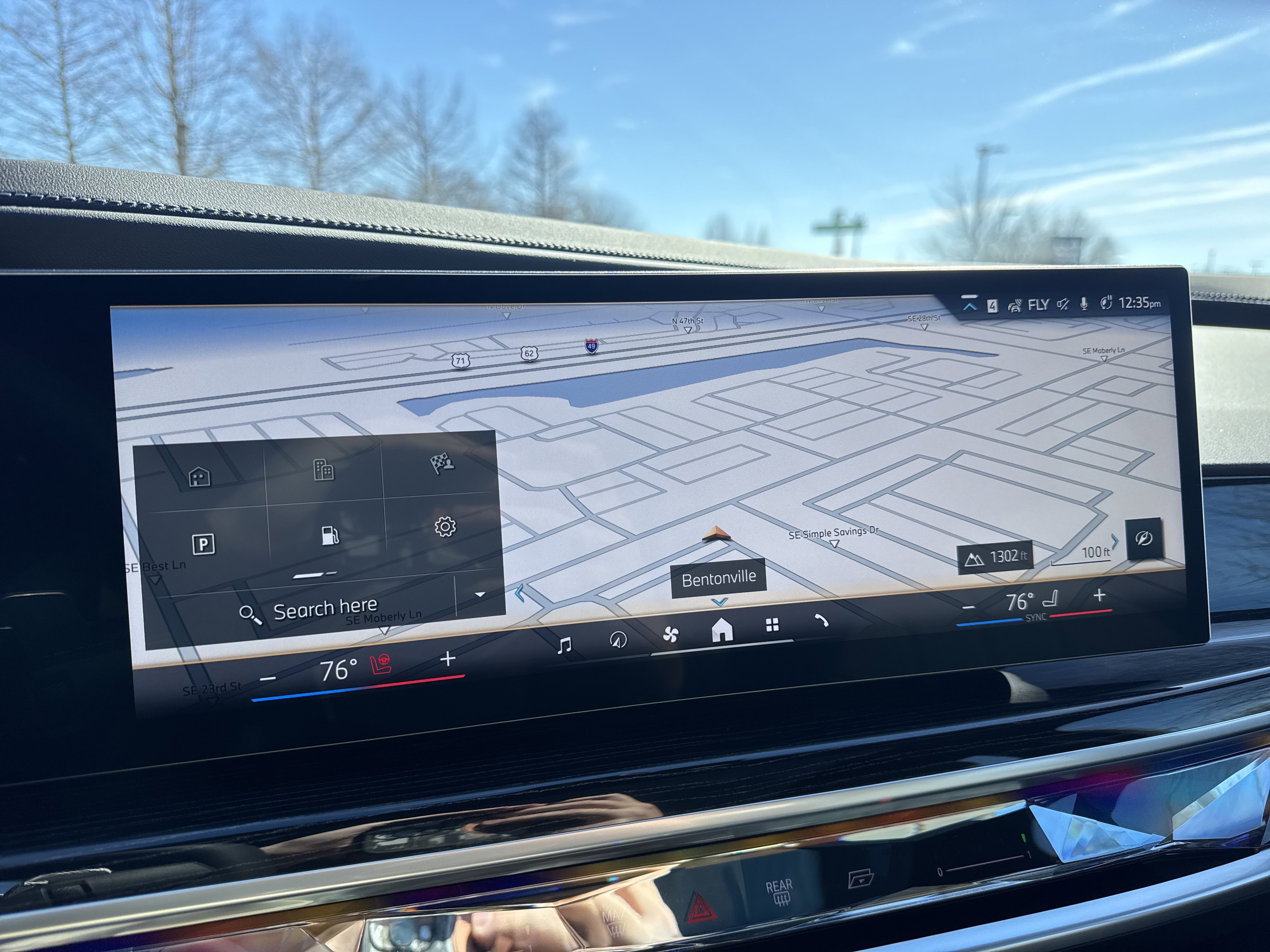 New 2026 BMW 750e xDrive w/ Executive Package AWD/4WD image 15