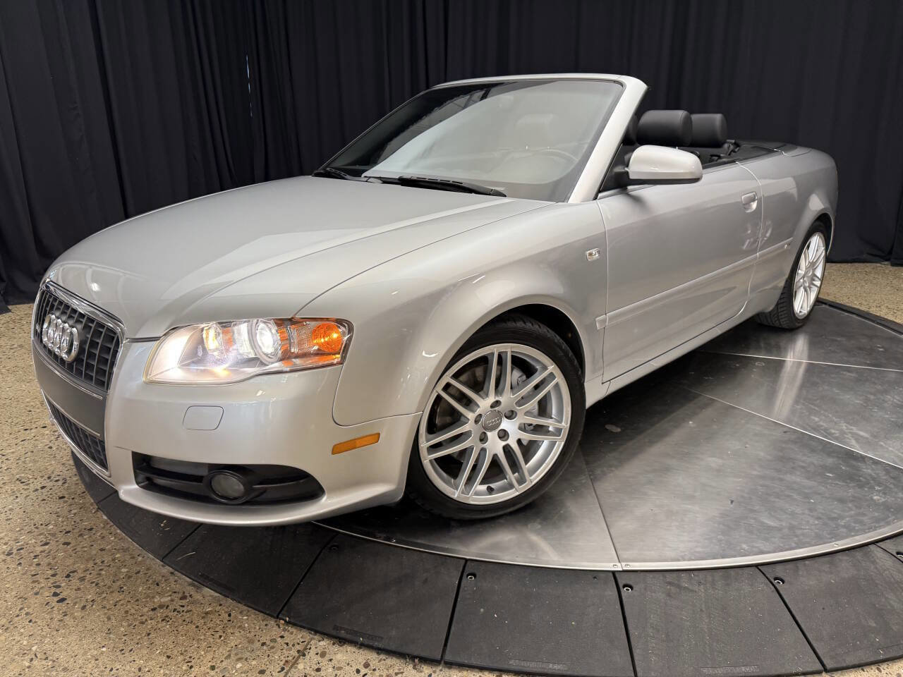 Used 2009 Audi A4 2.0T image 2