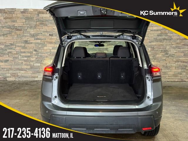 Certified 2025 Nissan Rogue SV image 7