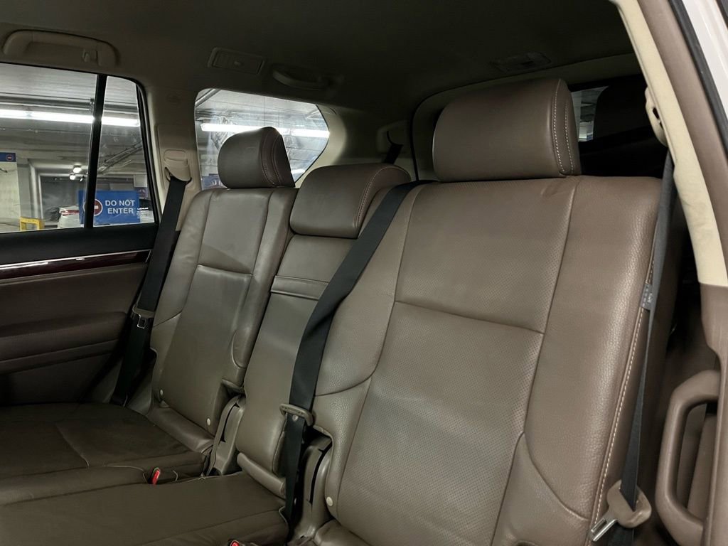 Used 2014 Lexus GX 460 w/ Premium Package AWD/4WD image 22