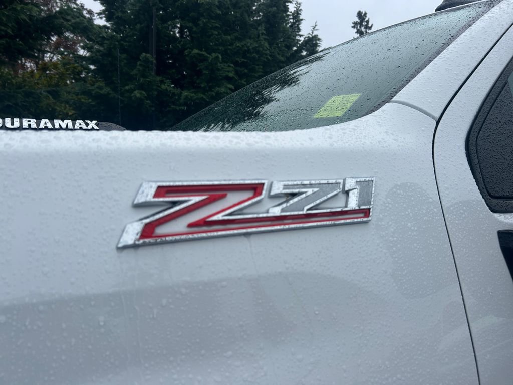 Used 2025 Chevrolet Silverado 3500 LT image 31