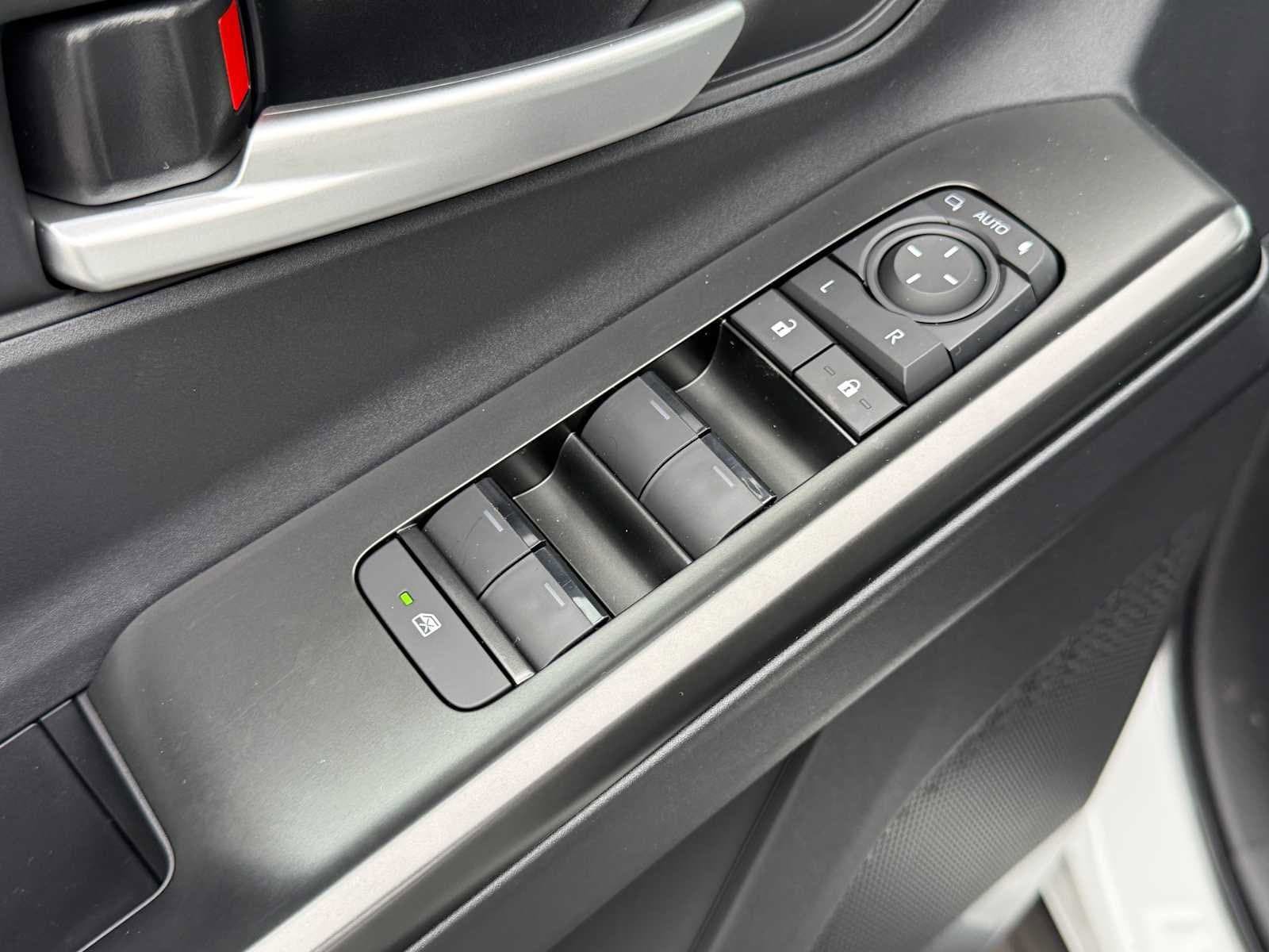 New 2026 Subaru Solterra AWD/4WD image 7