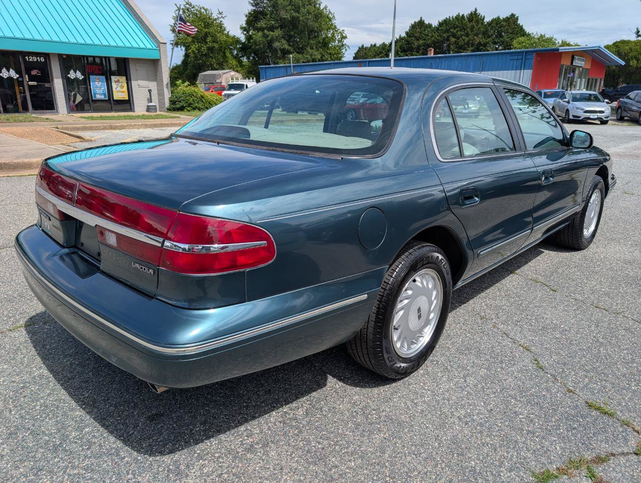 Used 1995 Lincoln Continental FWD image 7