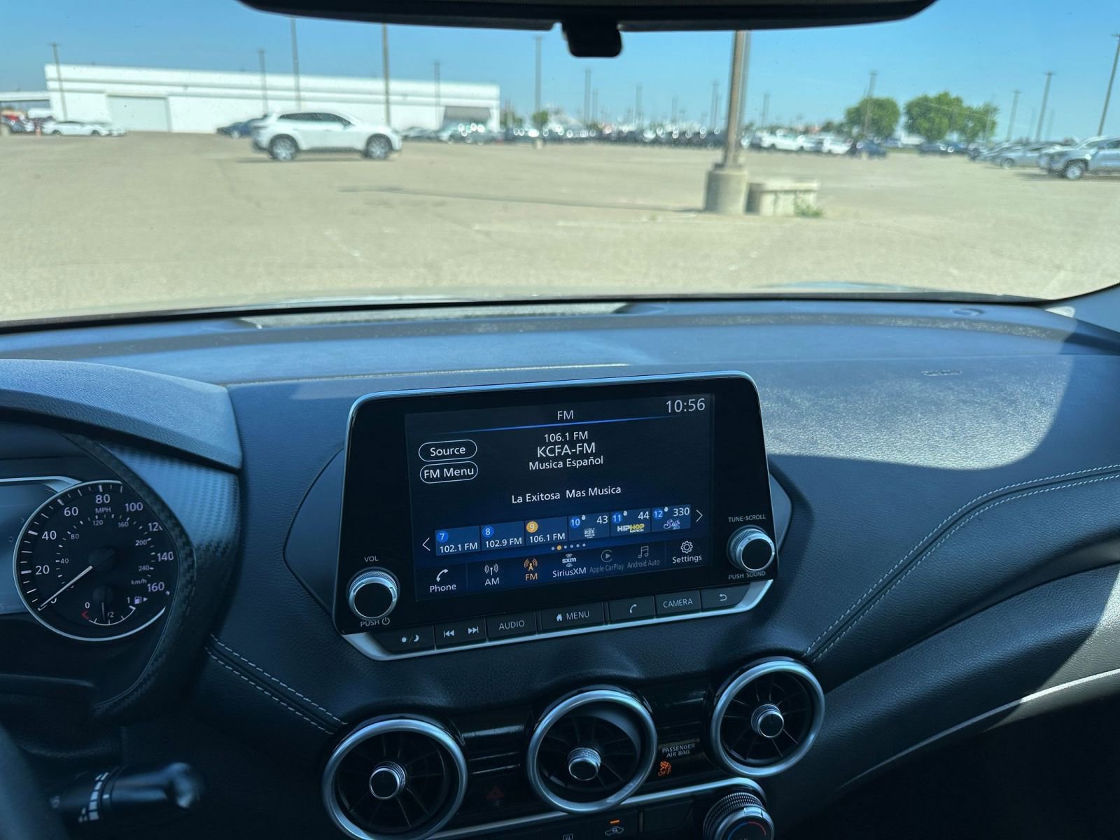 Used 2025 Nissan Sentra SV image 17