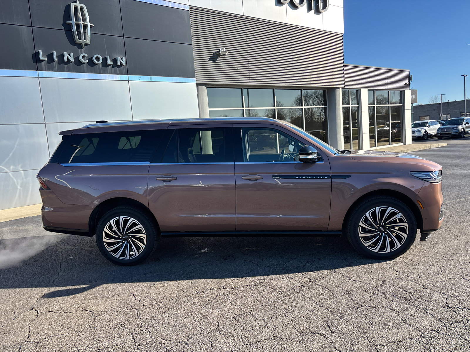 New 2025 Lincoln Navigator L Black Label AWD/4WD image 8