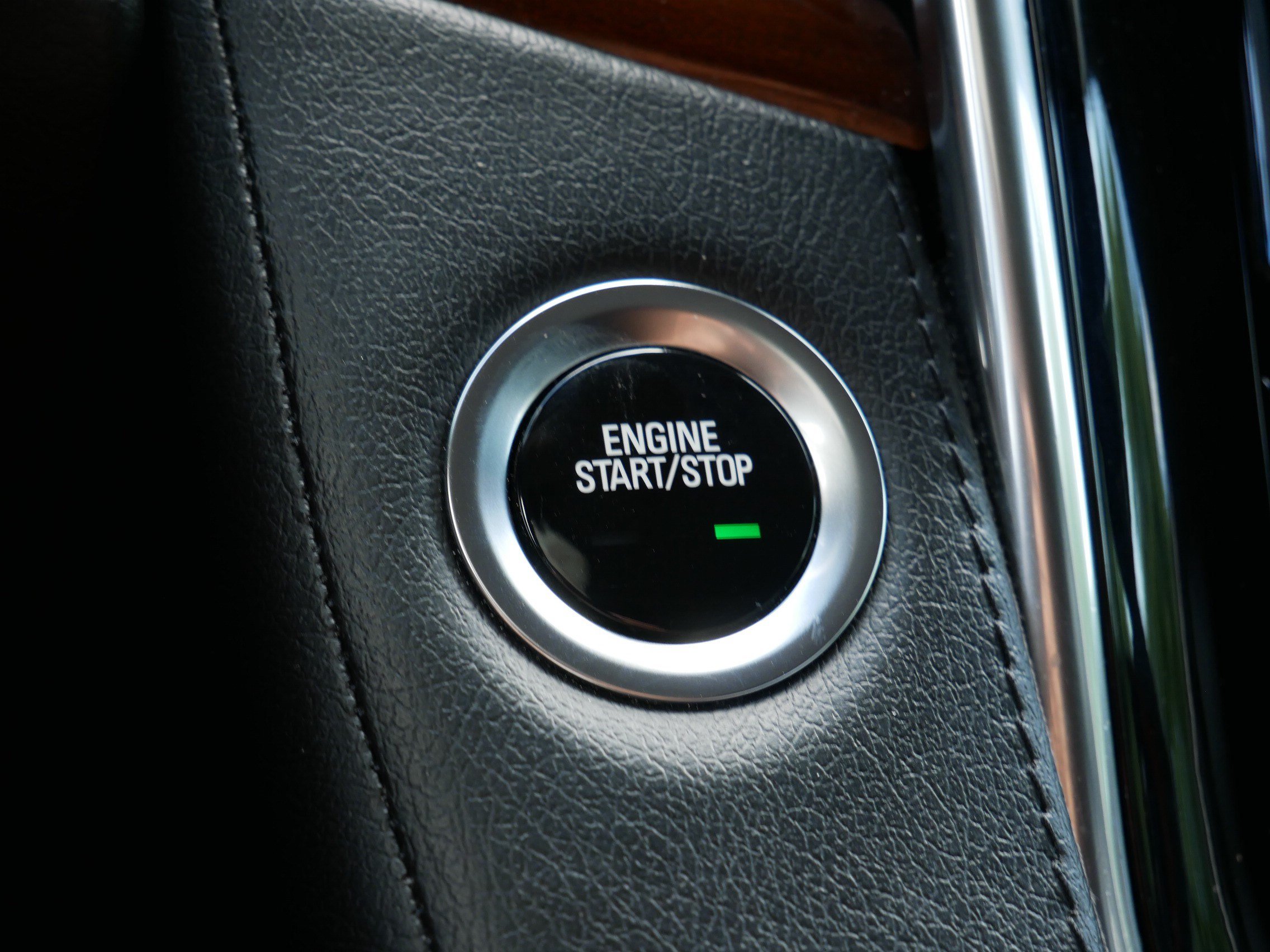 Used 2019 Cadillac Escalade ESV Luxury AWD/4WD image 31