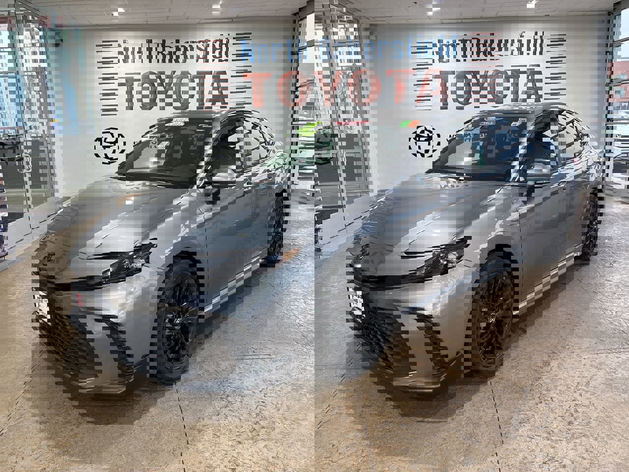 Certified 2025 Toyota Camry SE image 6