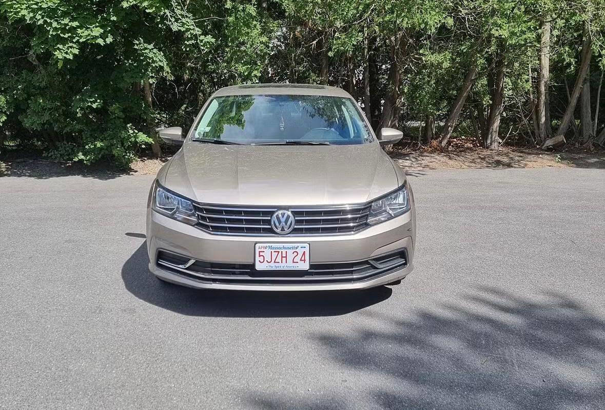 Used 2016 Volkswagen Passat 1.8T SE