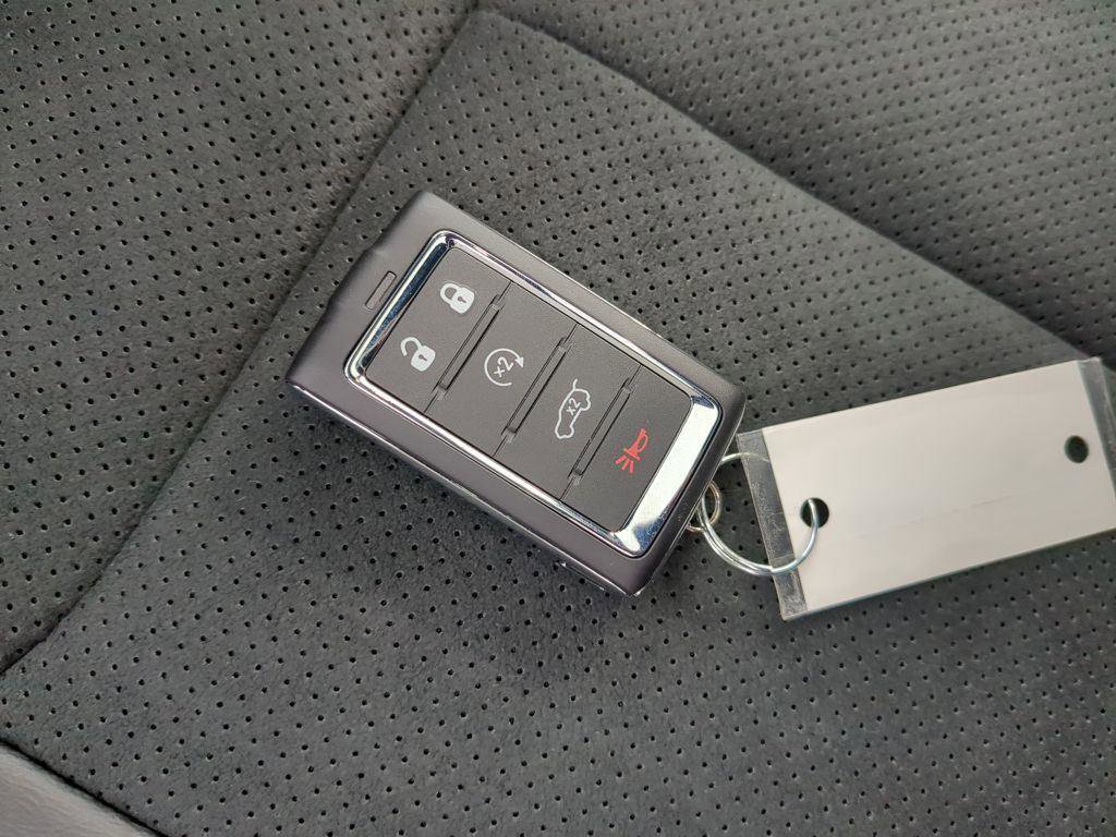 New 2025 Jeep Grand Cherokee L Laredo w/ Luxury Tech Group I image 5