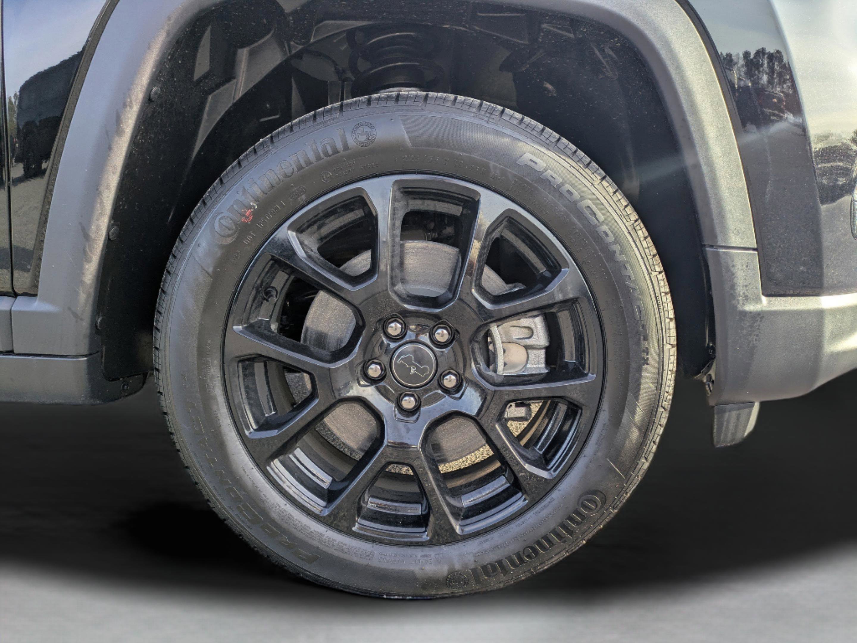 New 2026 Jeep Compass Latitude image 12