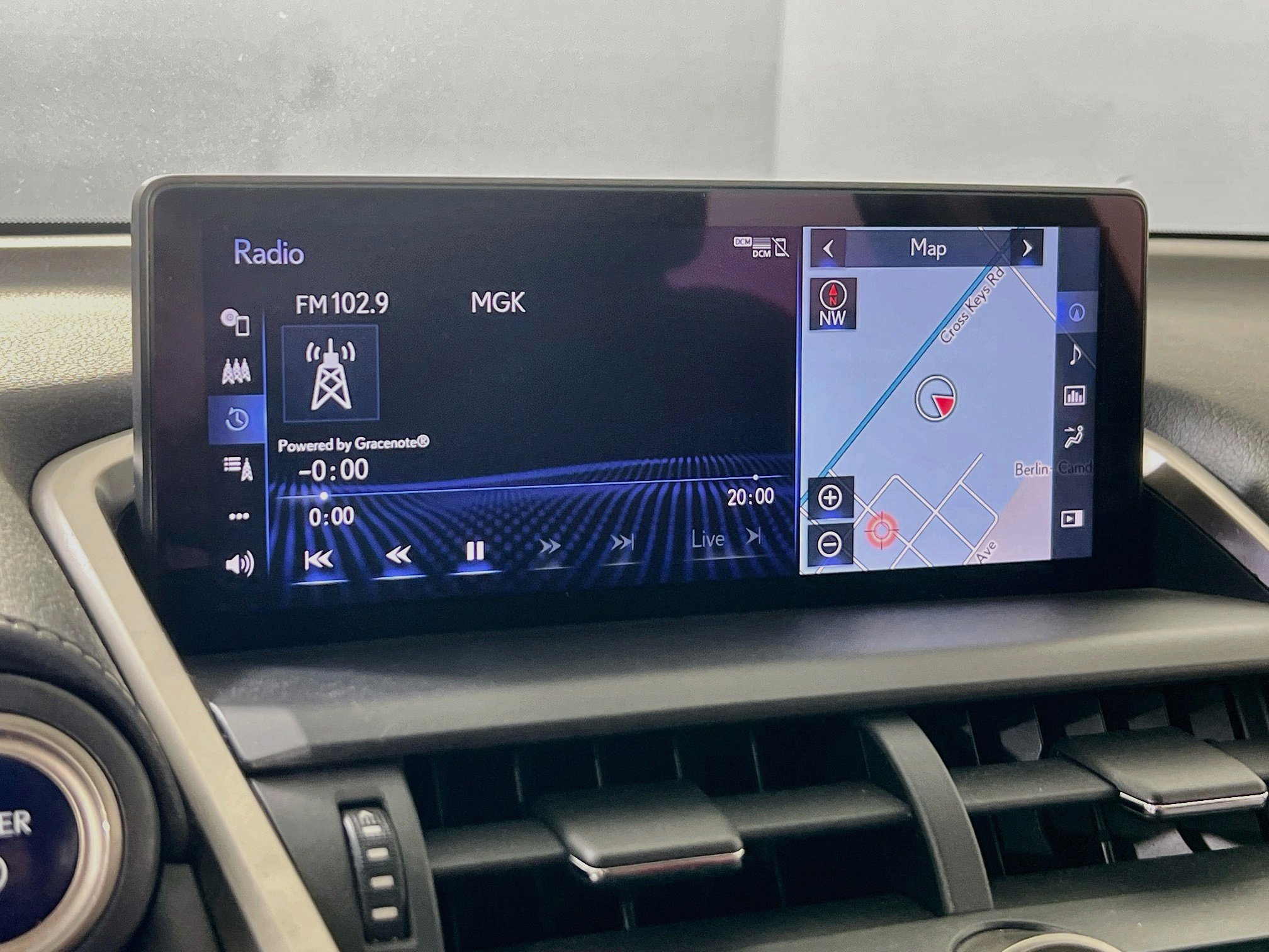 Used 2018 Lexus NX 300h AWD w/ Premium Package image 14