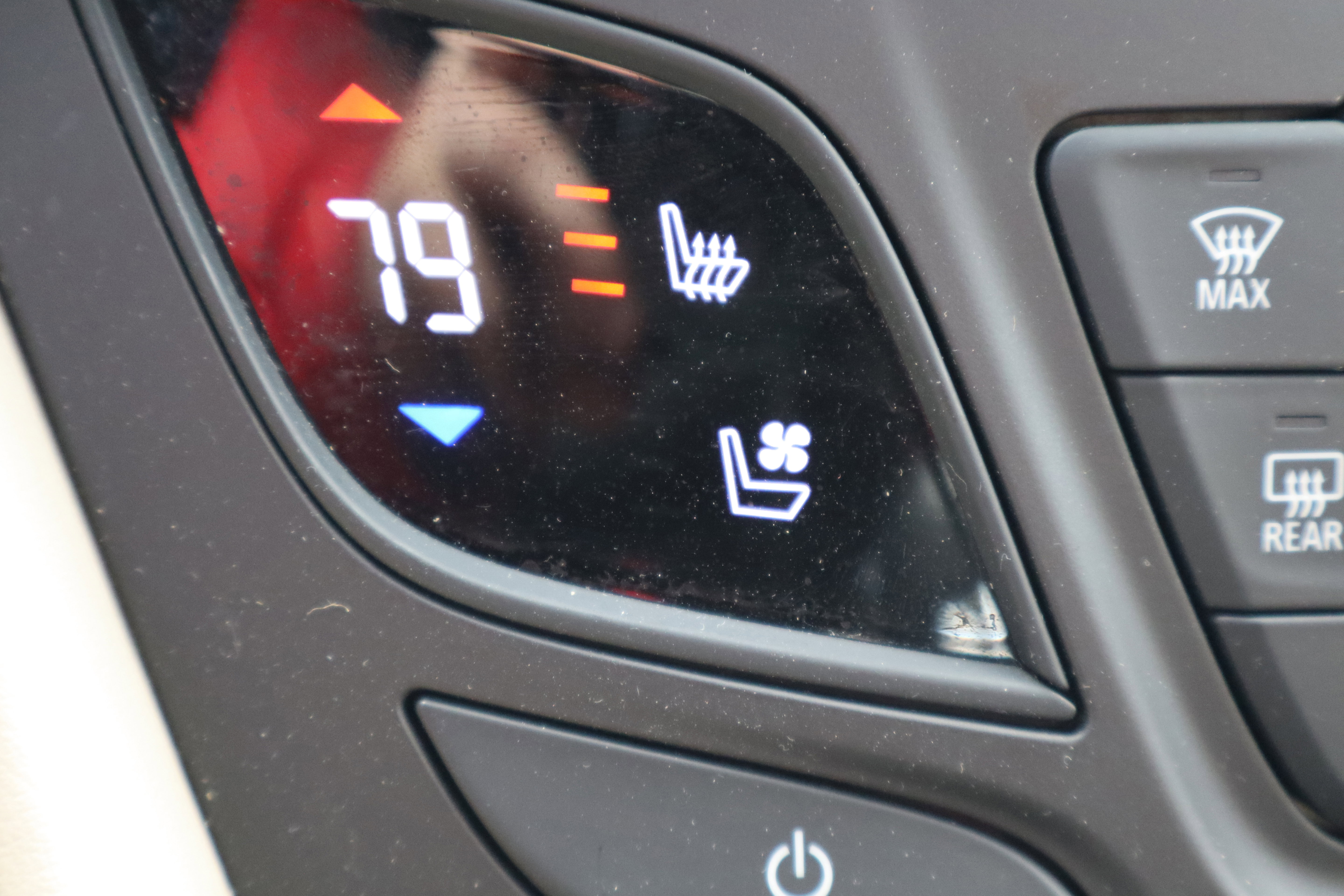 Used 2019 Buick Envision Premium w/ Driver Confidence Package image 20