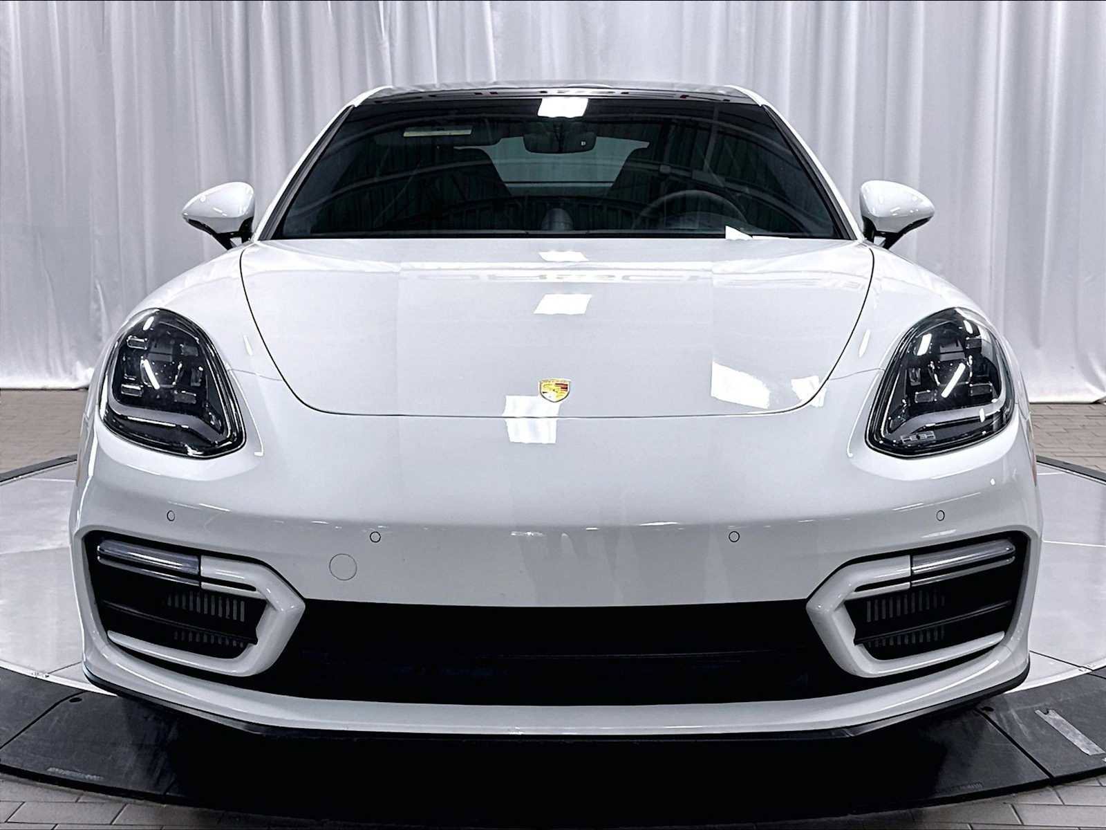 Used 2022 Porsche Panamera GTS AWD/4WD image 12