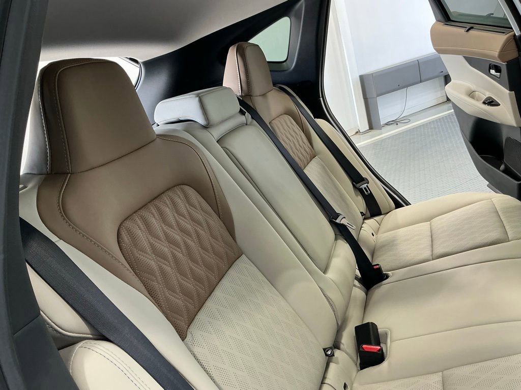 Used 2025 Nissan Murano Platinum image 23