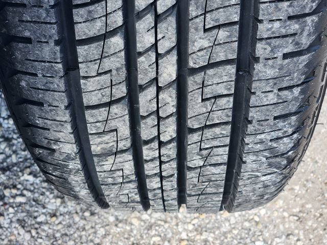 Used 2022 Chevrolet Equinox RS w/ RS Leather Package image 11