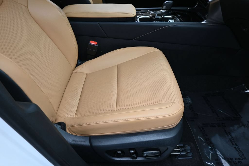 Used 2025 Lexus RX 350 FWD w/ Accessory Package (K3) image 43