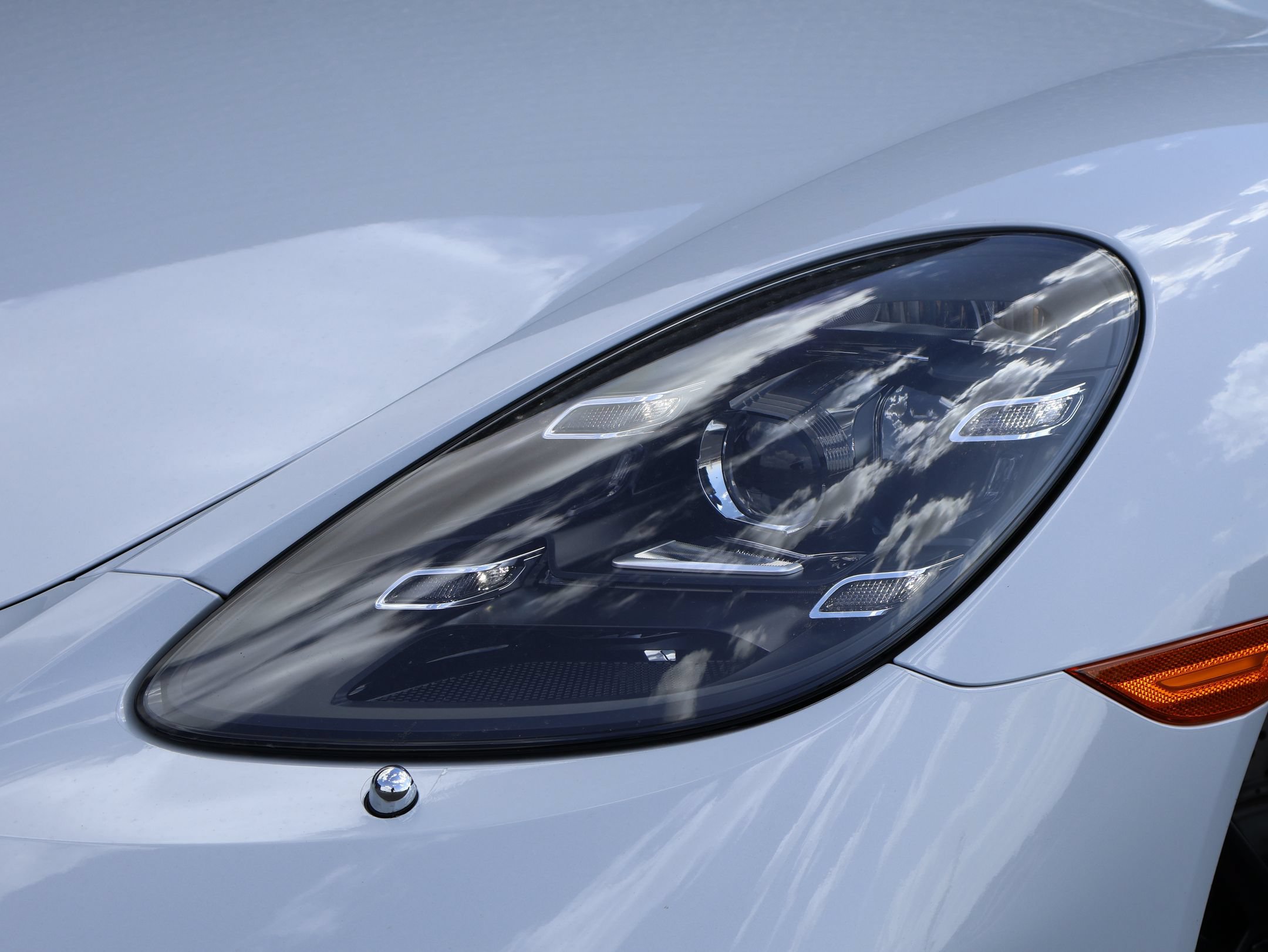 Certified 2024 Porsche 718 Cayman S RWD image 14