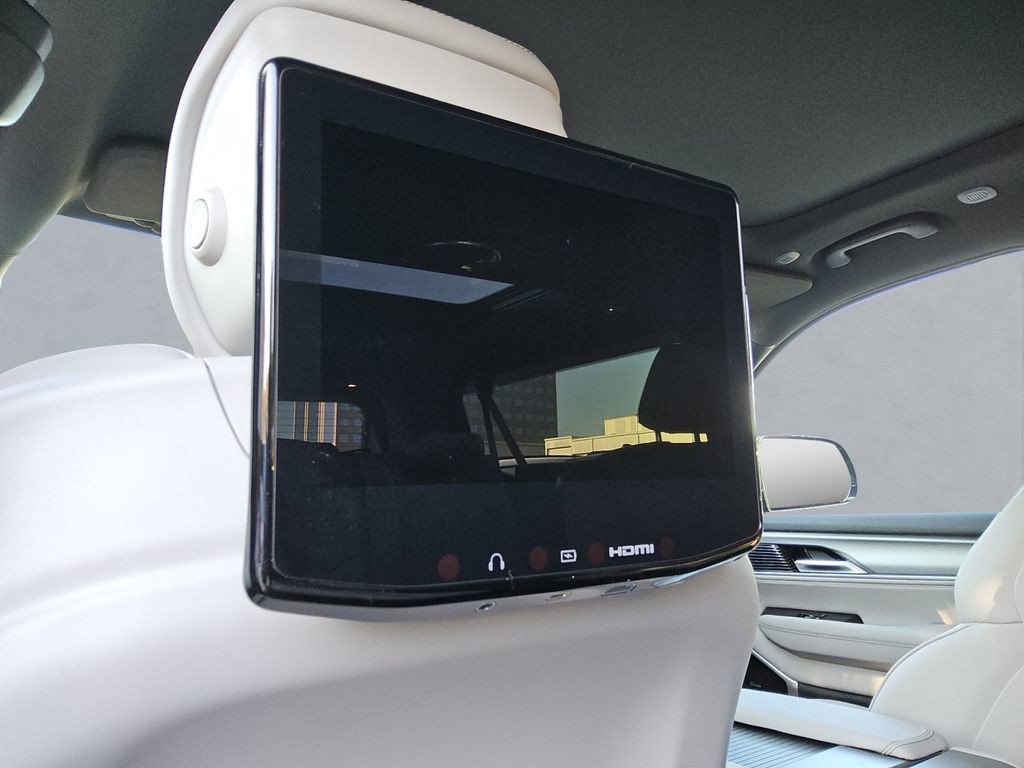 New 2026 Jeep Grand Wagoneer L Limited AWD/4WD image 30