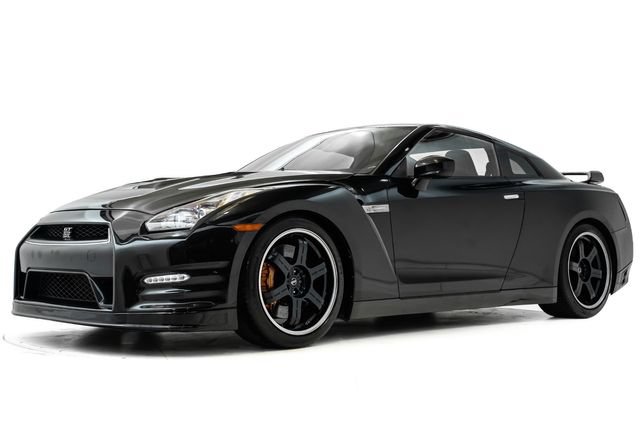 Used 2014 Nissan GT-R Black Edition AWD/4WD image 8