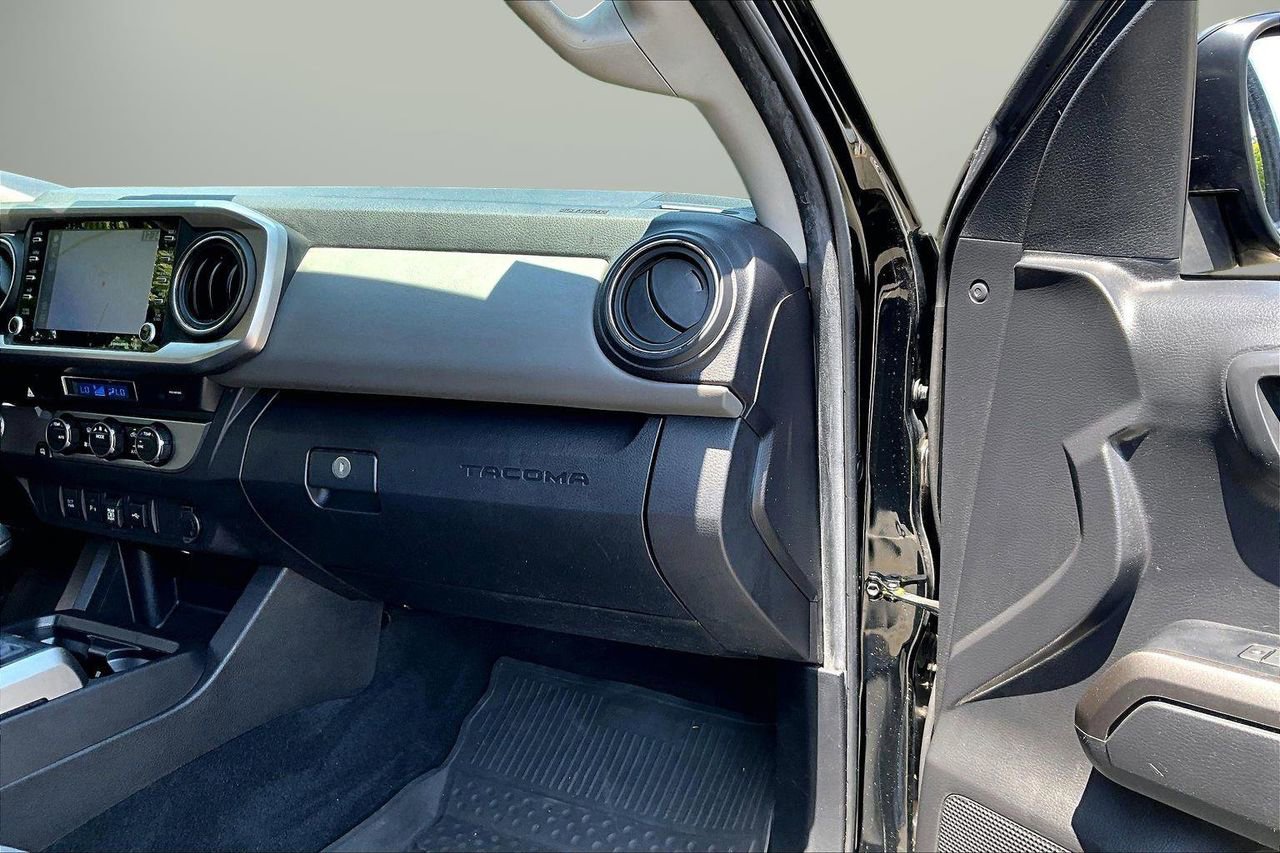 Used 2023 Toyota Tacoma SR5 RWD image 20