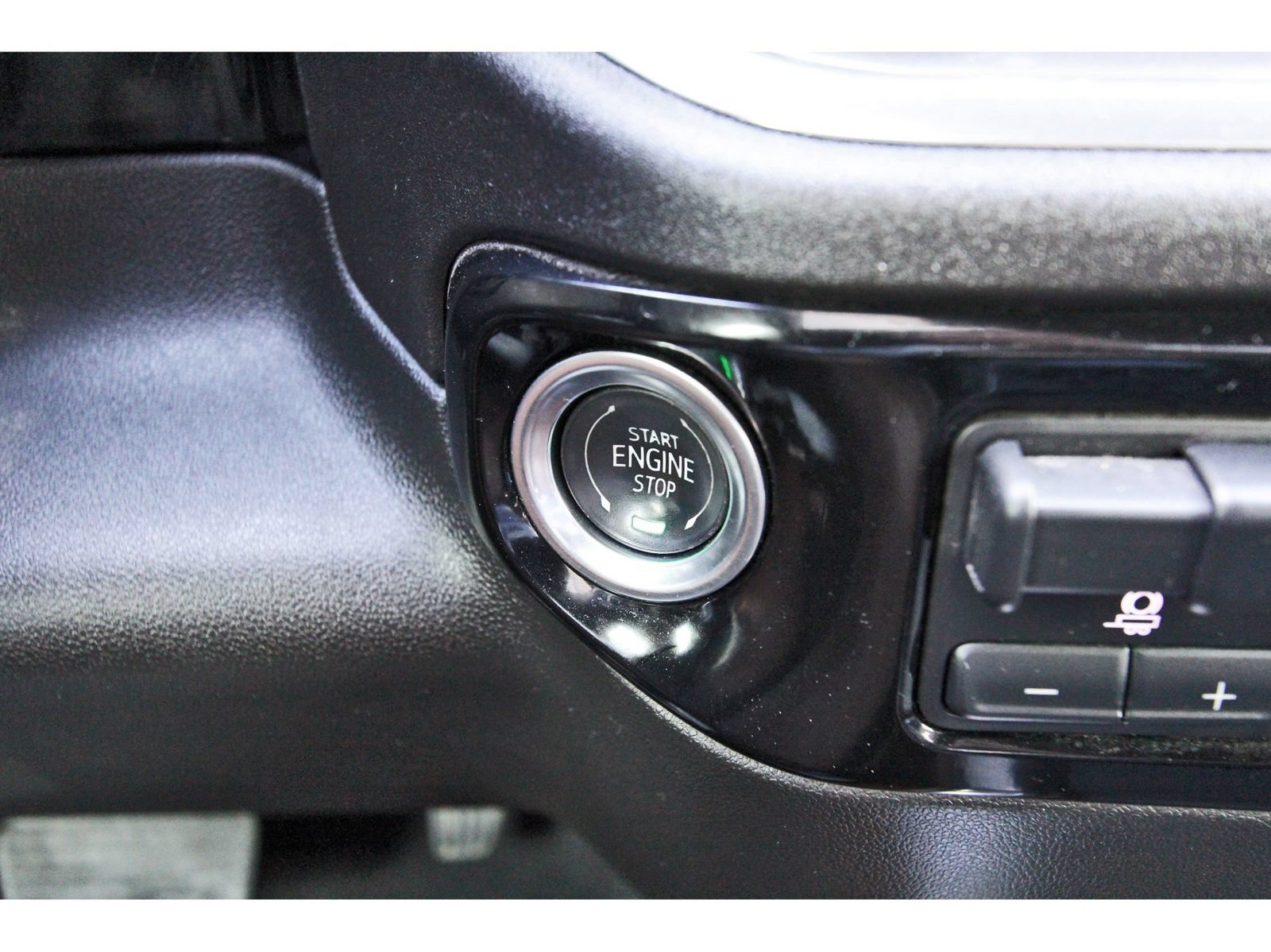 Used 2025 Chevrolet Silverado 3500 High Country w/ High Country Premium Package AWD/4WD image 21